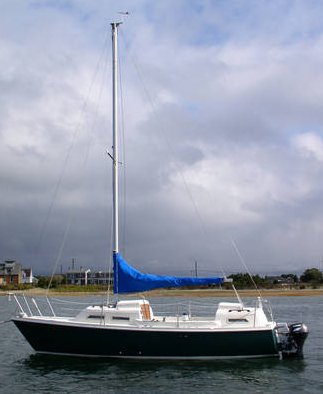 Parker dawson 26 sailboat under sail