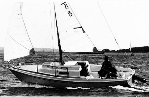 Pearson 26 weekender sailboat under sail