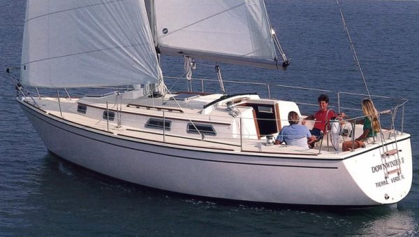 34 foot pearson sailboat