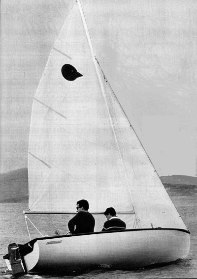 Piaf sailboat under sail