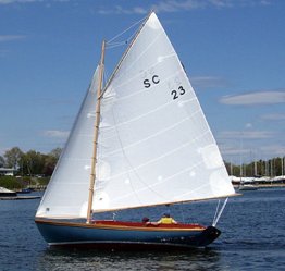 Pisces 21 sailboat under sail