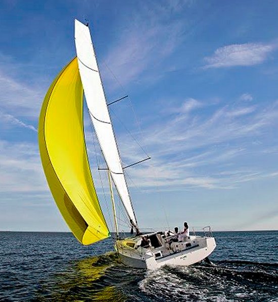 125 sailboat specifications