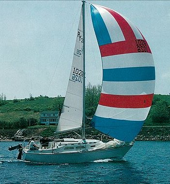 Py 26 paceship sailboat under sail