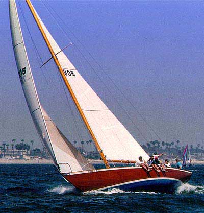 Rhodes 29 sailboat under sail