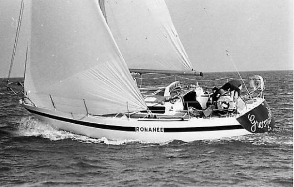 Romanee sailboat under sail