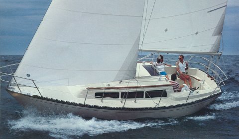 S2 86 sailboat under sail