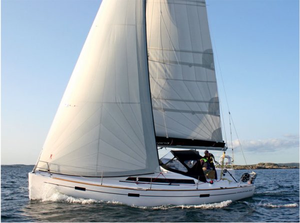 Salona 33 sailboat under sail