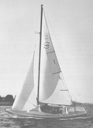 Schock 25 sailboat under sail