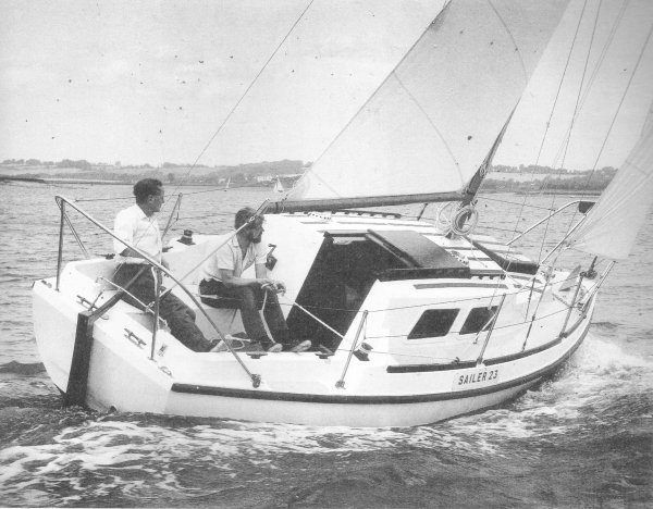 Seamaster sailer 23 sailboat under sail