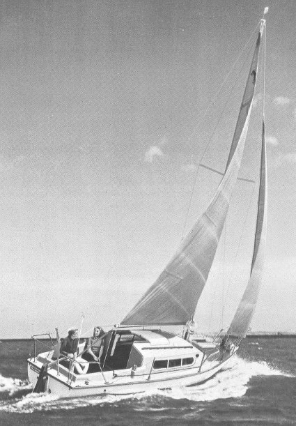 Snapdragon 23 sailboat under sail