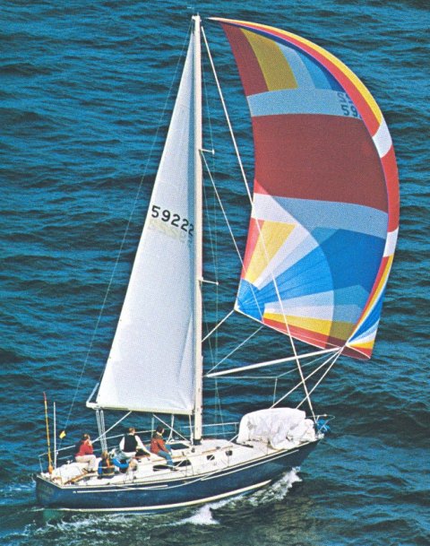 Sun 1030 sailboat under sail