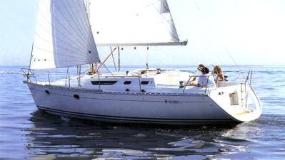 Sun odyssey 36.2 jeanneau sailboat under sail