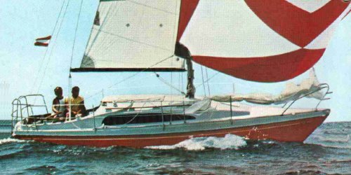 Sunbeam 25 sailboat under sail