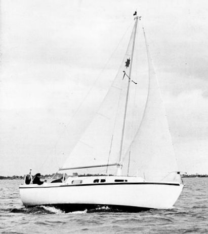Sunrider 25 sailboat under sail