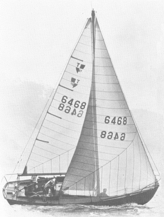 Tartan 27 sailboat under sail