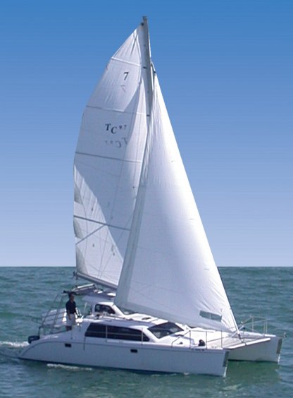 Tomcat 97 sailboat under sail