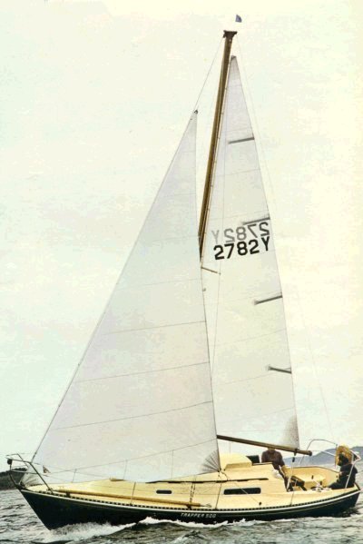 Trapper 500501 sailboat under sail
