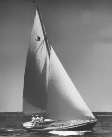 Viking 31 luders sailboat under sail