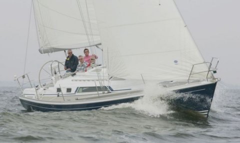 Winner 1120 sailboat under sail