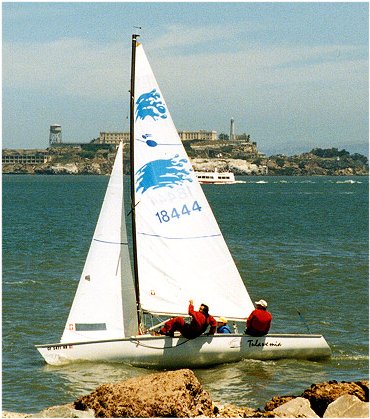 Wylie wabbit 24 sailboat under sail