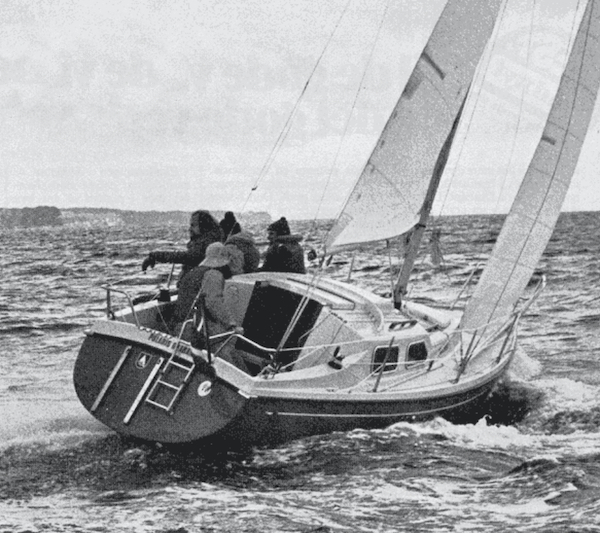Polaris drabant sailboat under sail
